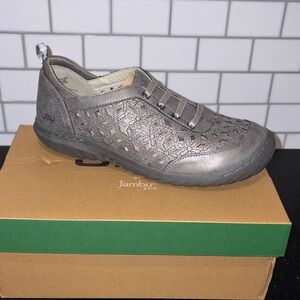 Jambu Women's Silver Slip-On Sneakers